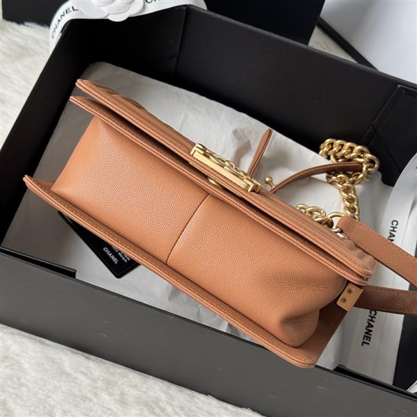 2026127214239308 700